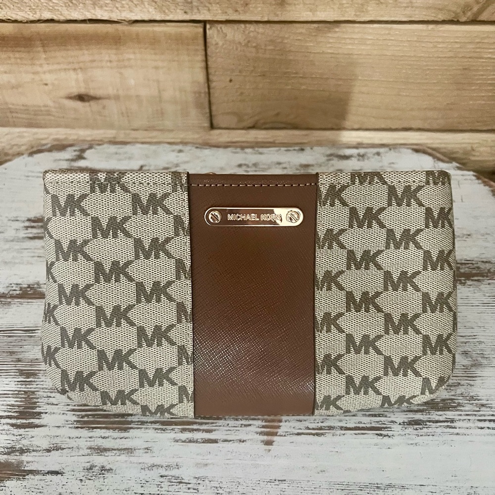 NWOT Michael Kors signature MK leather coated canvas belt bag NWOT